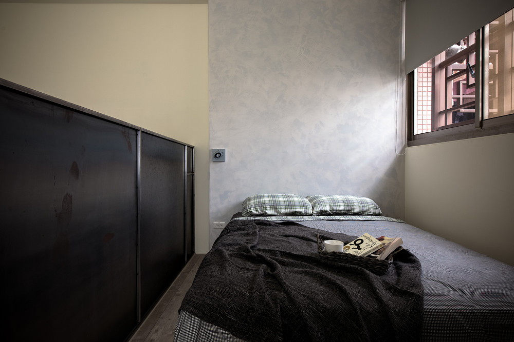 女性单身工业宅  寓子设计-5