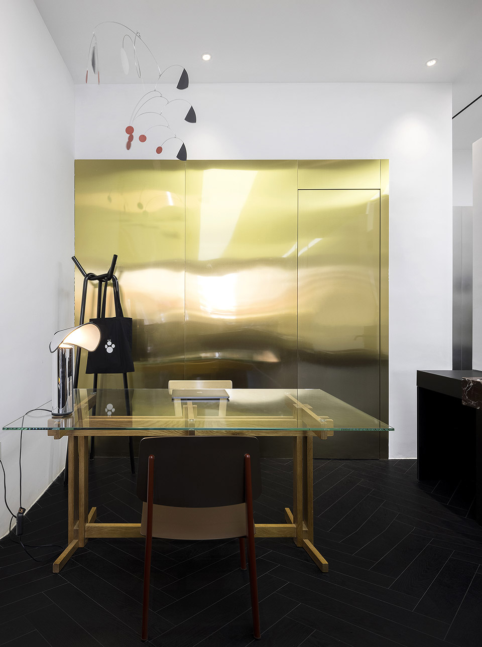 黑白空间里的绿意花园·大兜商店与花店设计丨中国杭州丨见筑未来 FUTURE SPACE-30