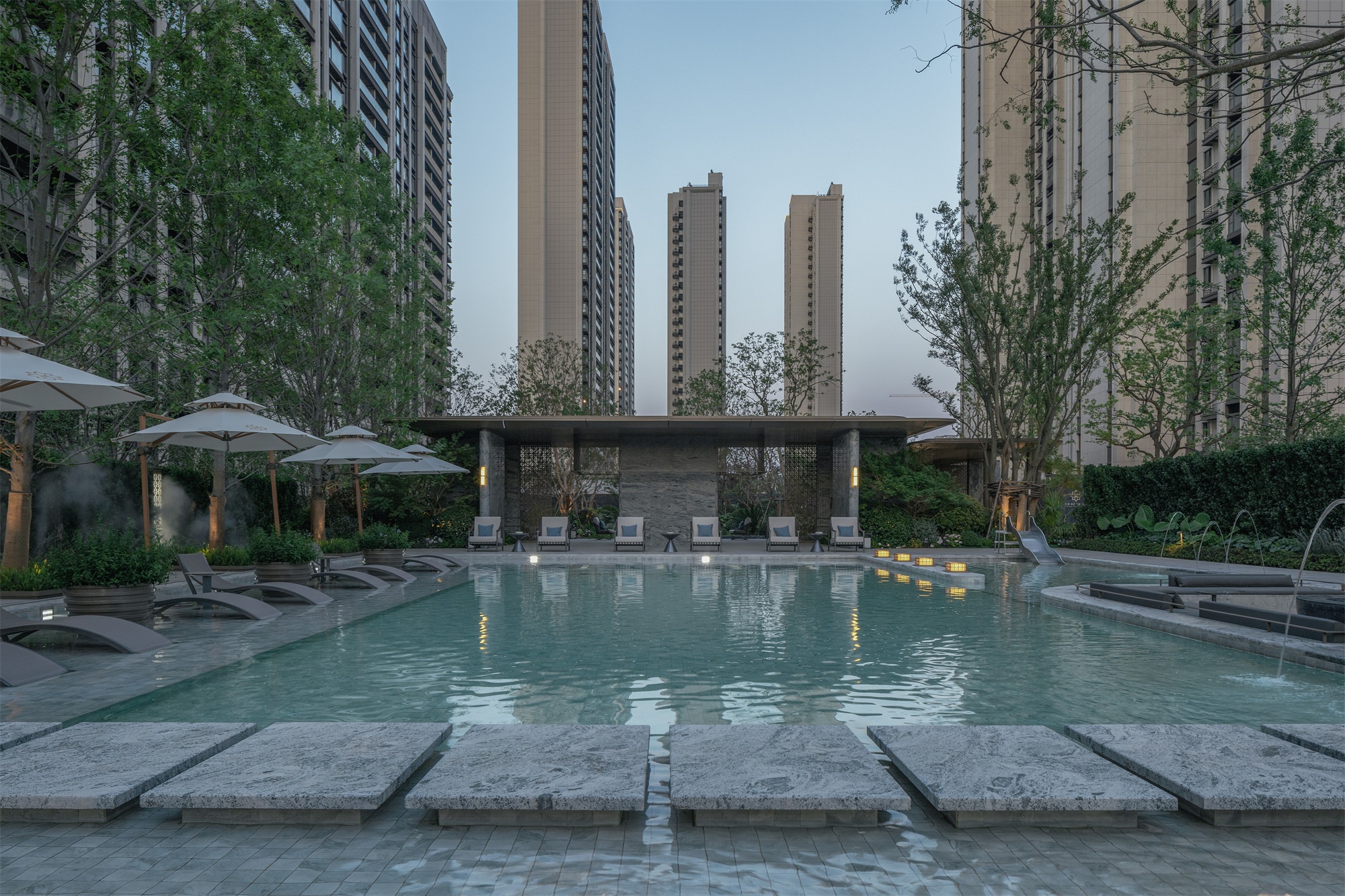 华发无锡中央首府 · 江南海派· 奢藏花园丨中国无锡丨广亩景观-40