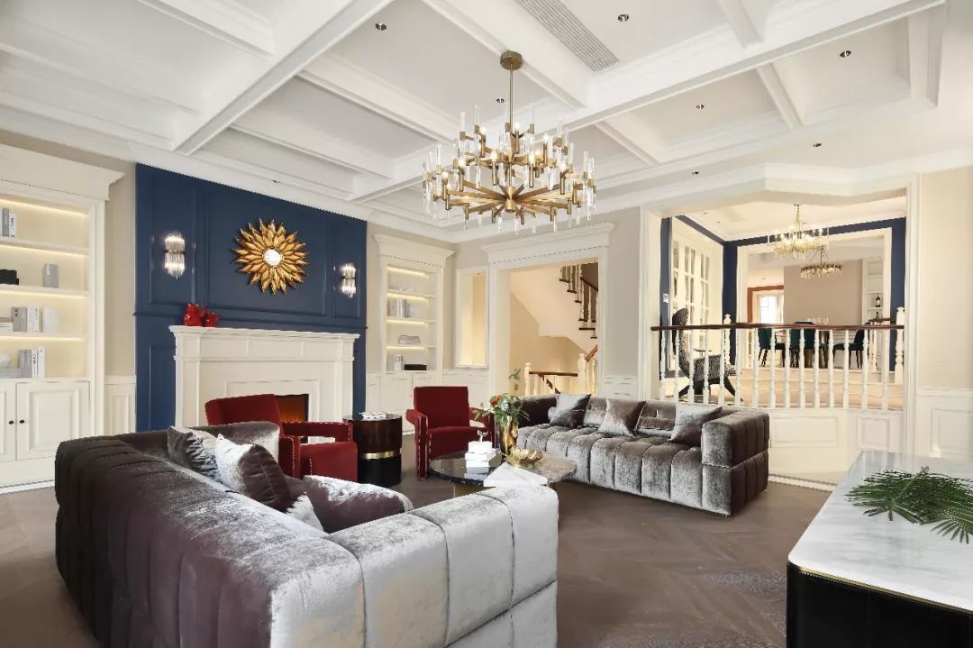 包豪斯色彩碰撞,打造 500 平方米艺术摩登空间-13