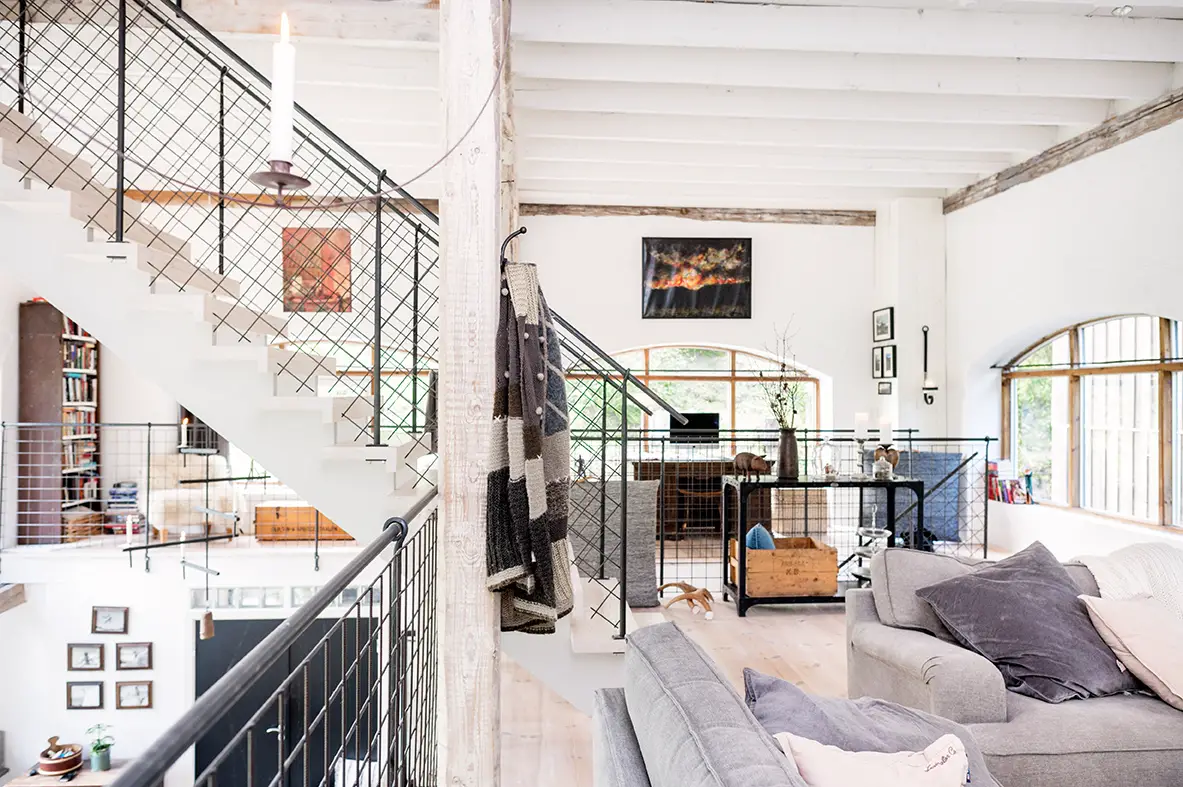 瑞典古老铸铁厂变身独特民宿-13