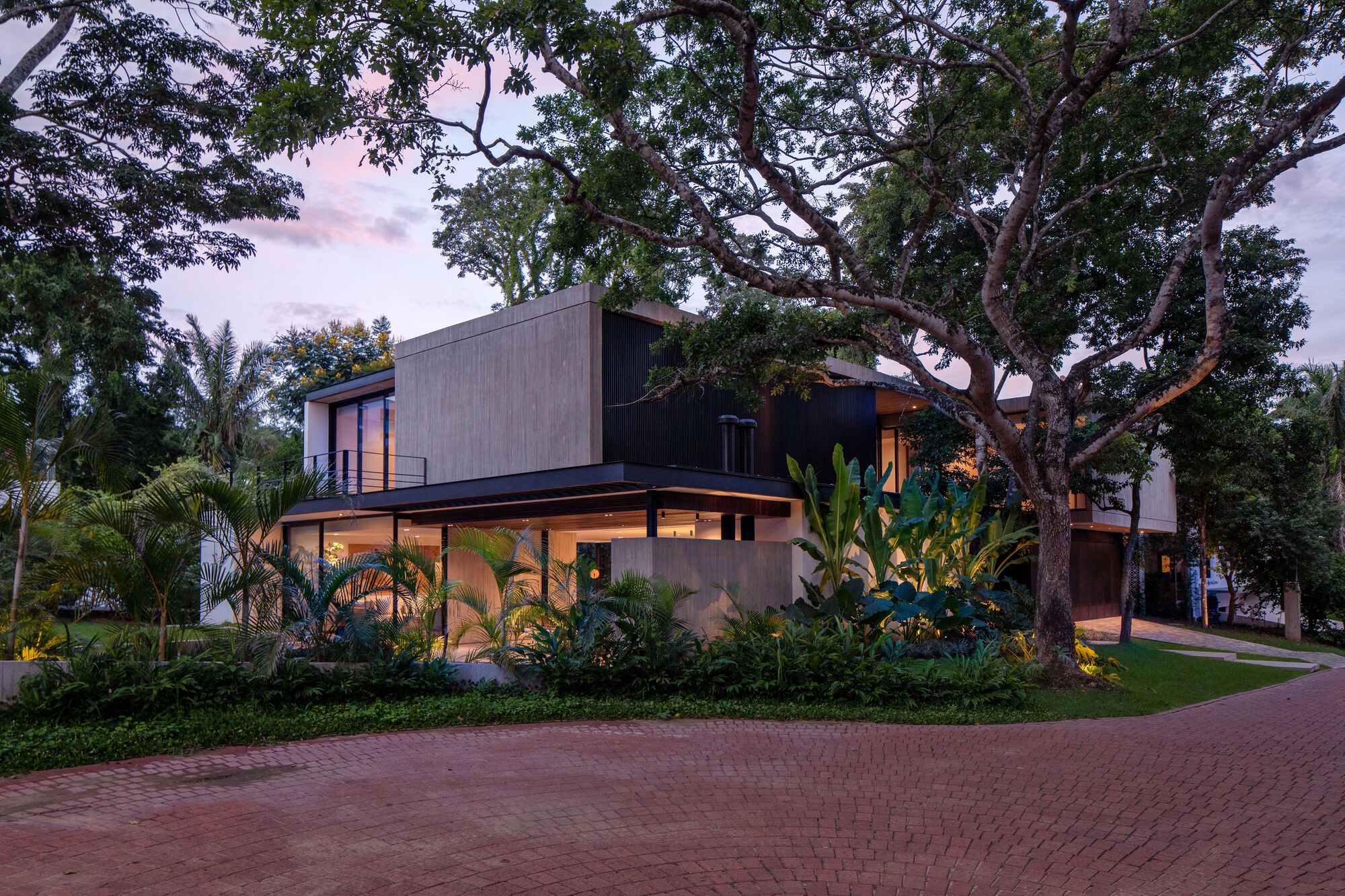 弗洛雷斯塔大厦丨玻利维亚圣克鲁斯丨DB Estudio de Arquitectura-30