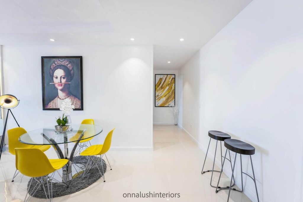 拉各斯短租公寓活力客厅设计丨尼日利亚拉各斯丨Onnalush Interiors-22