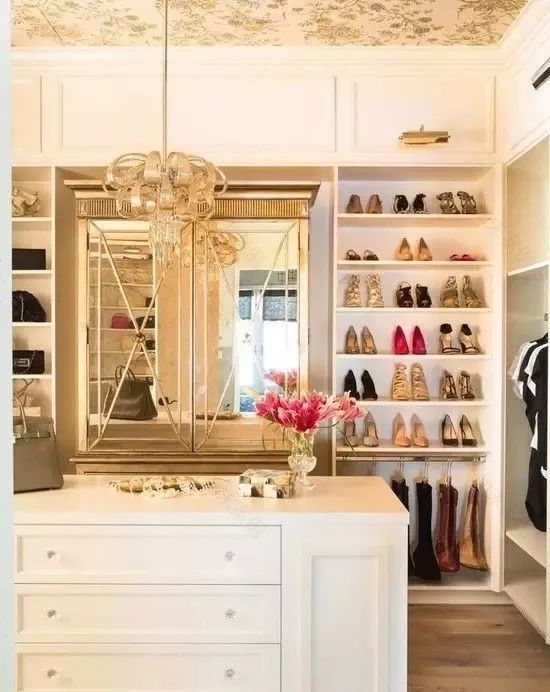 衣帽间设计风潮 | 四种风格演绎女性魅力-27