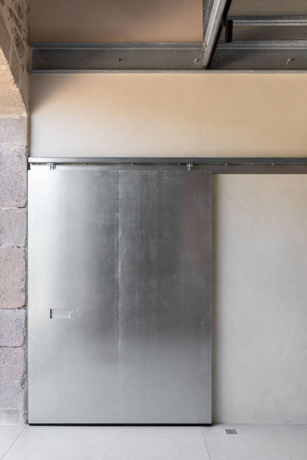 视觉轻盈结构高效新旧结合的住宅设计丨戈者设计-14