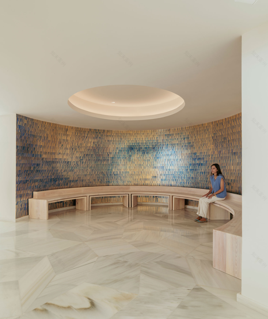 Francisco de Vitoria 大学新教堂装饰艺术丨Spain丨Ramos Alderete-7