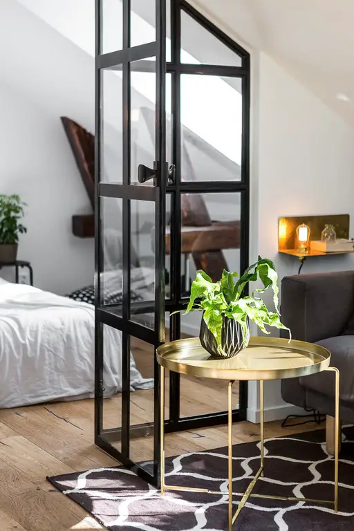 小空间大利用 | 玻璃隔墙的装饰魅力-14