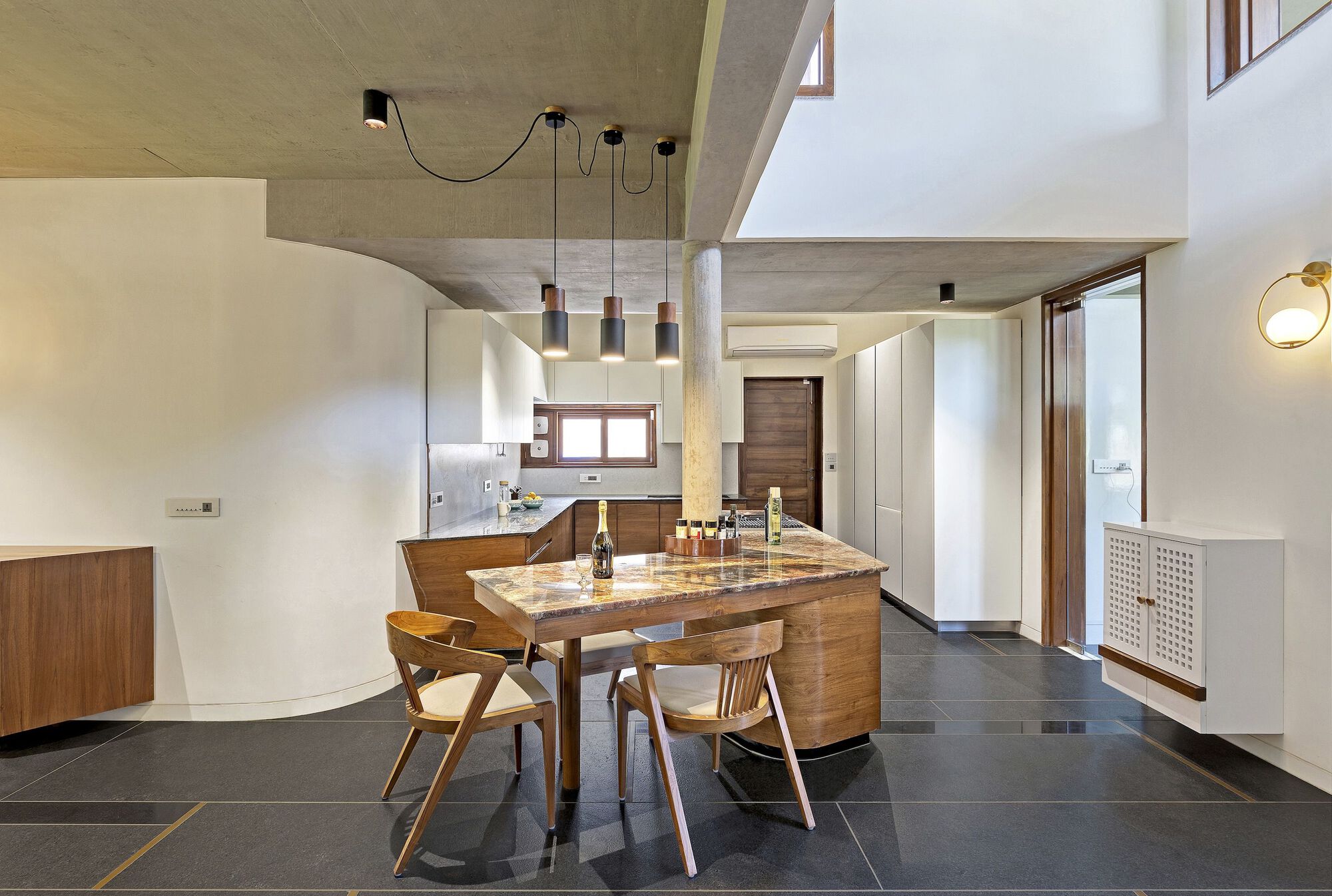 古尔莫哈尔格林斯的房子丨印度丨Studio 4000-32