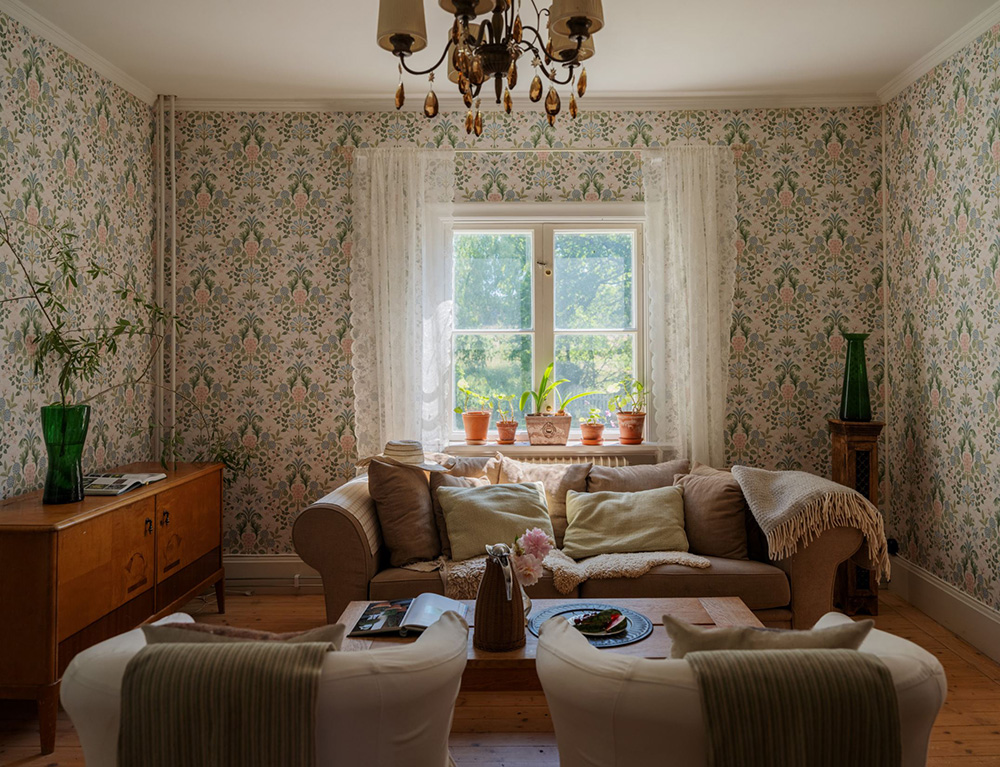 瑞典老村校改造的大型明亮别墅-25