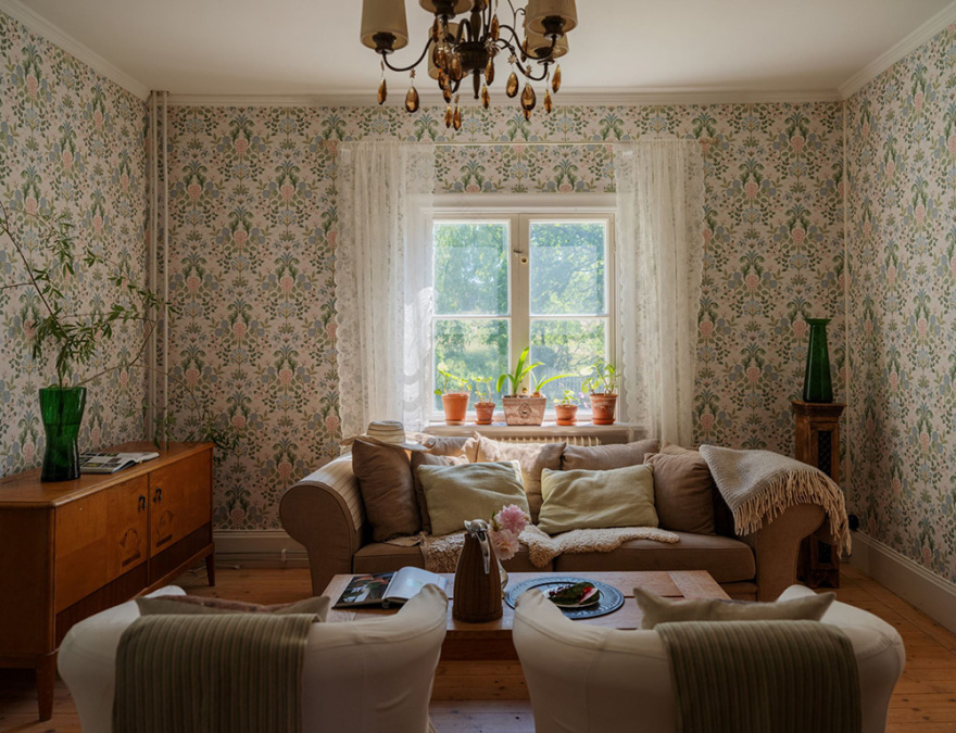 瑞典老村校改造的大型明亮别墅-25