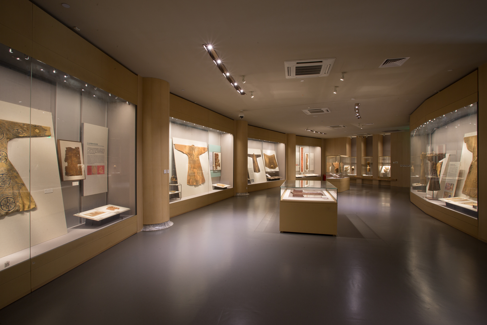 展柜案例 博物馆展柜 四川克里克-6