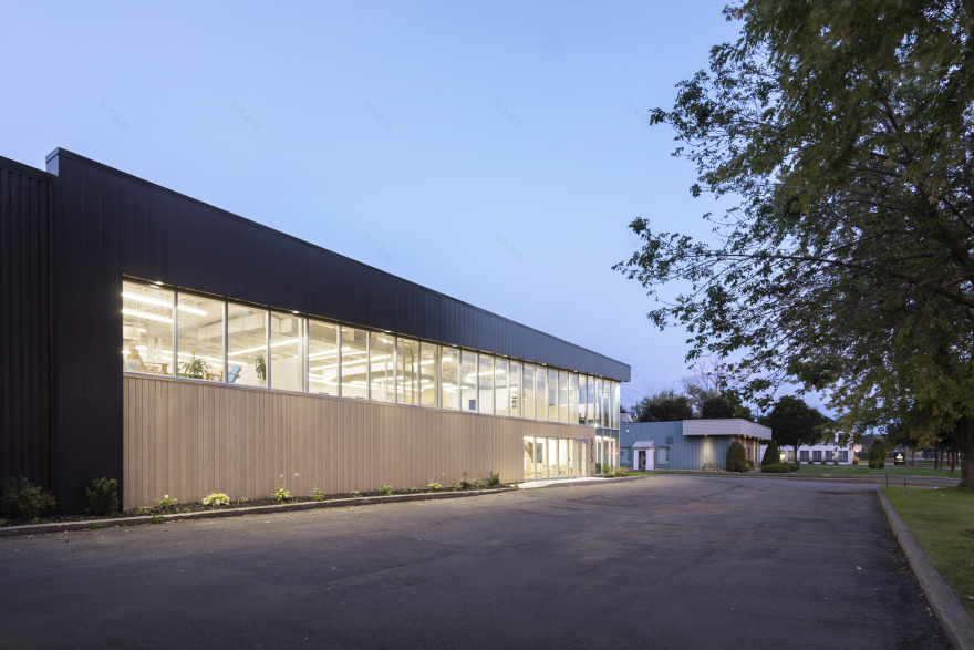 Les Éditions Passe-Temps Offices / Quinzhee Architecture-32