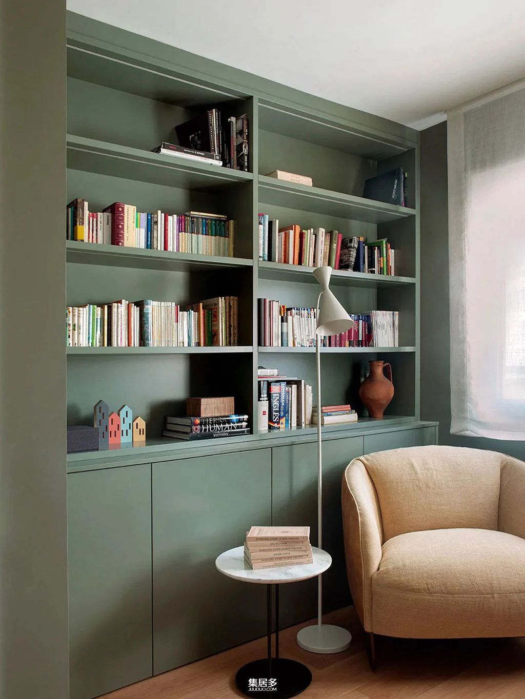 马德里郊区过时联排别墅的完美翻新-21