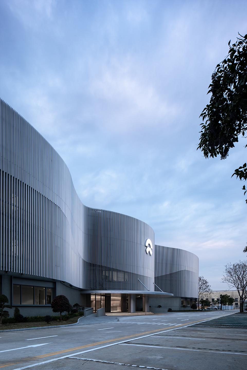 上海蔚来交付中心丨中国上海丨Kokaistudios-20