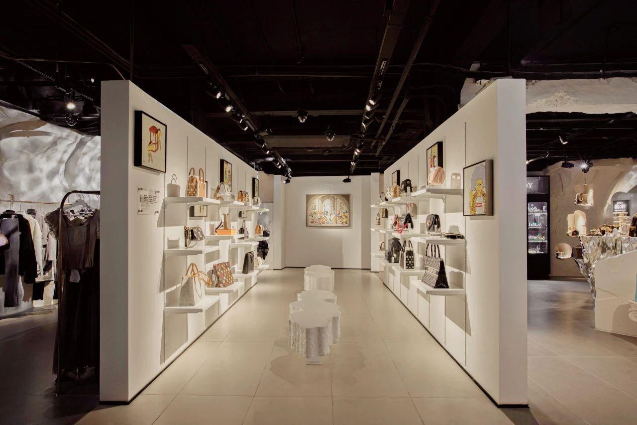 ブランド楽市 X ROOROY 联名买手旗舰店丨中国上海丨M21 设计中心-17