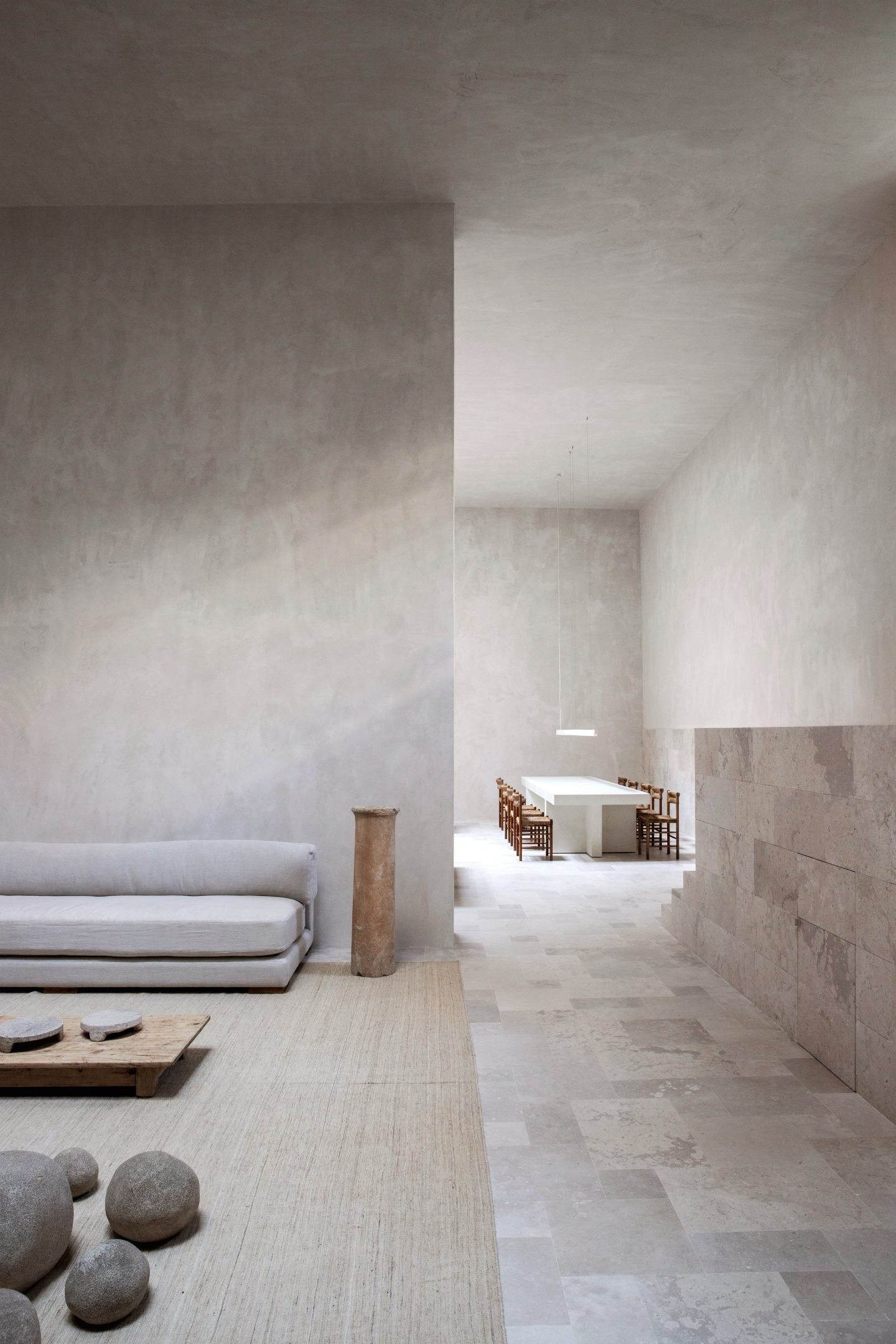 Monochromatism, Light, And Space: A Tour Inside The Visionary World Of OOAA Arquitectura - IGNANT-2