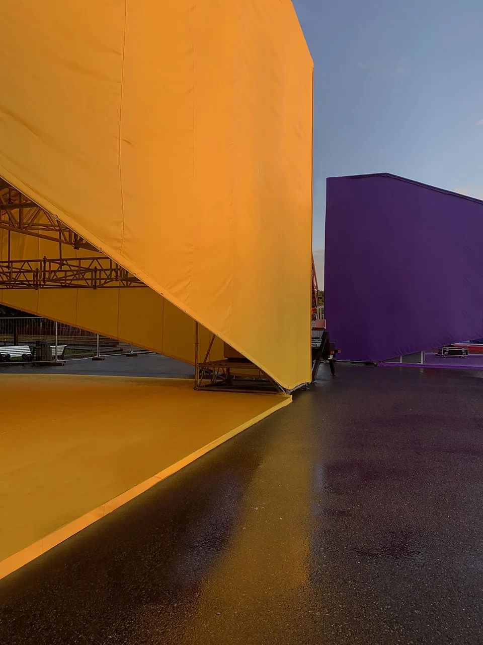 2020 俄罗斯创意产业节展亭 | 色彩缤纷的滨水空间-19