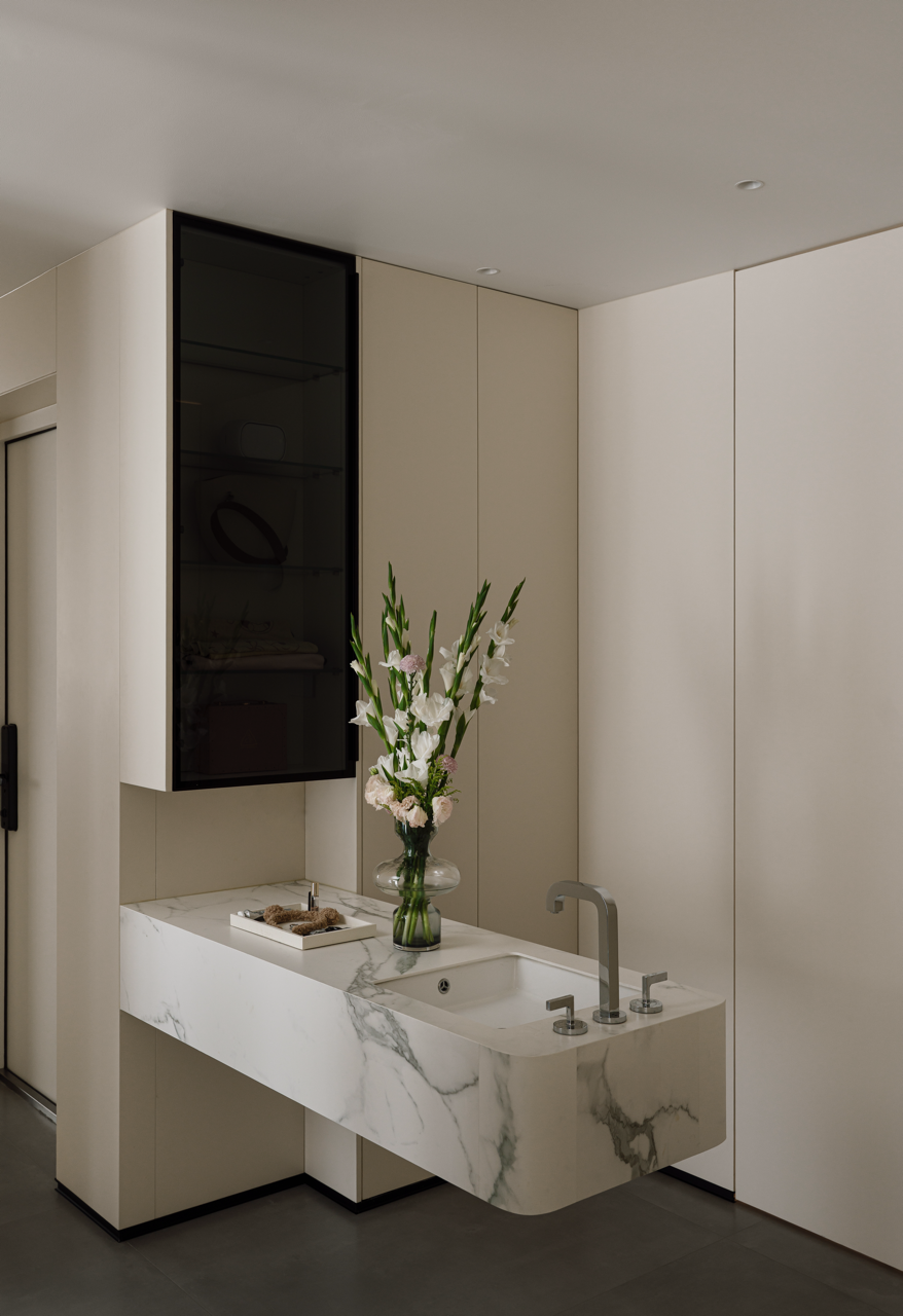 收集、动漫、电竞，这对情侣在极简世界里填充出灵动日常-24