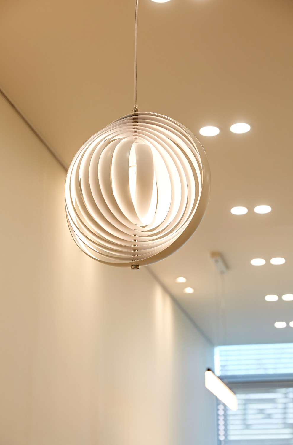 12 平米极简风小型办公空间设计-16