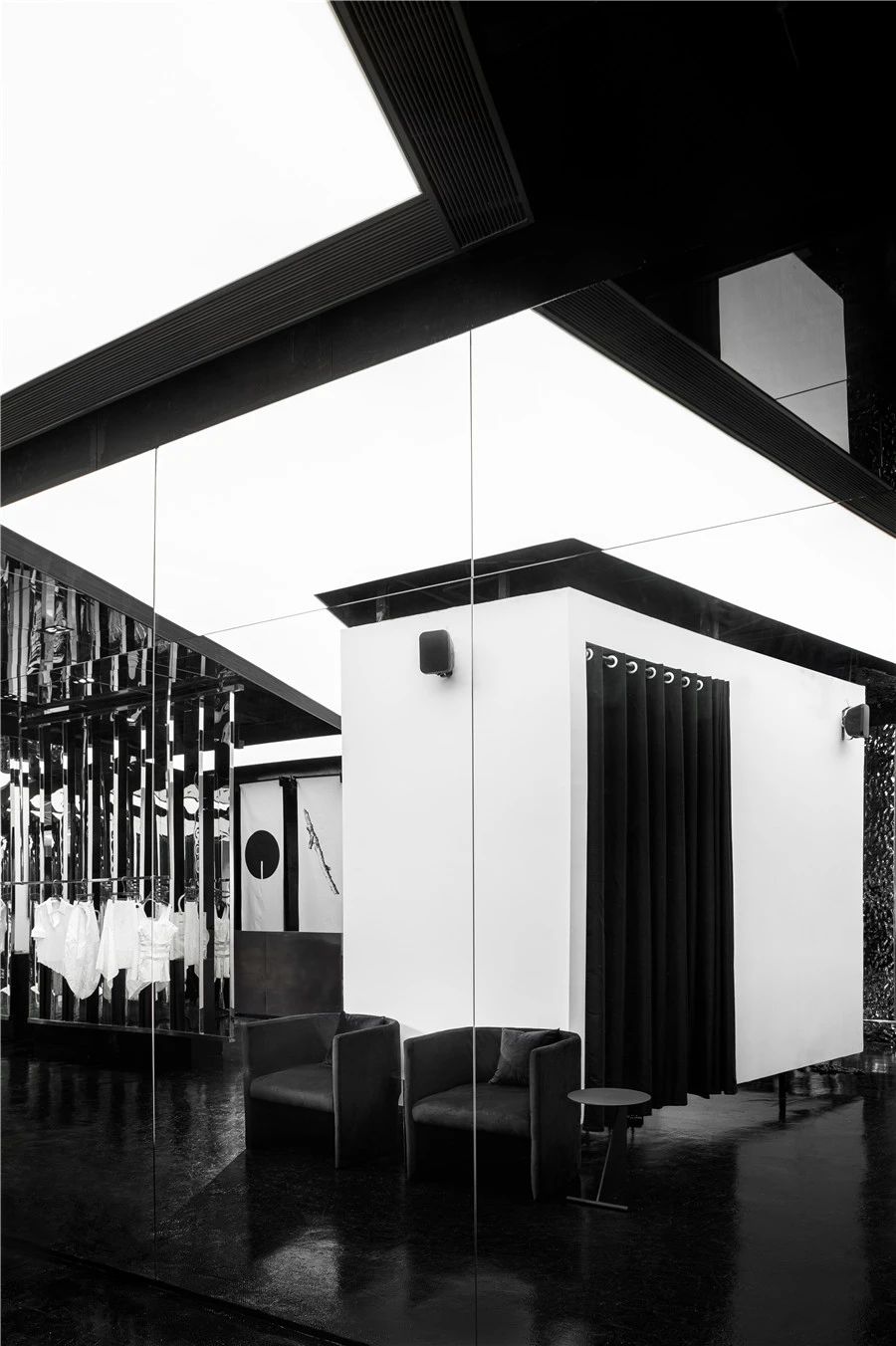 VIO 暗黑系服装品牌买手店丨中国南昌丨EDGE ARCHITECTS 上海艾集建筑-28