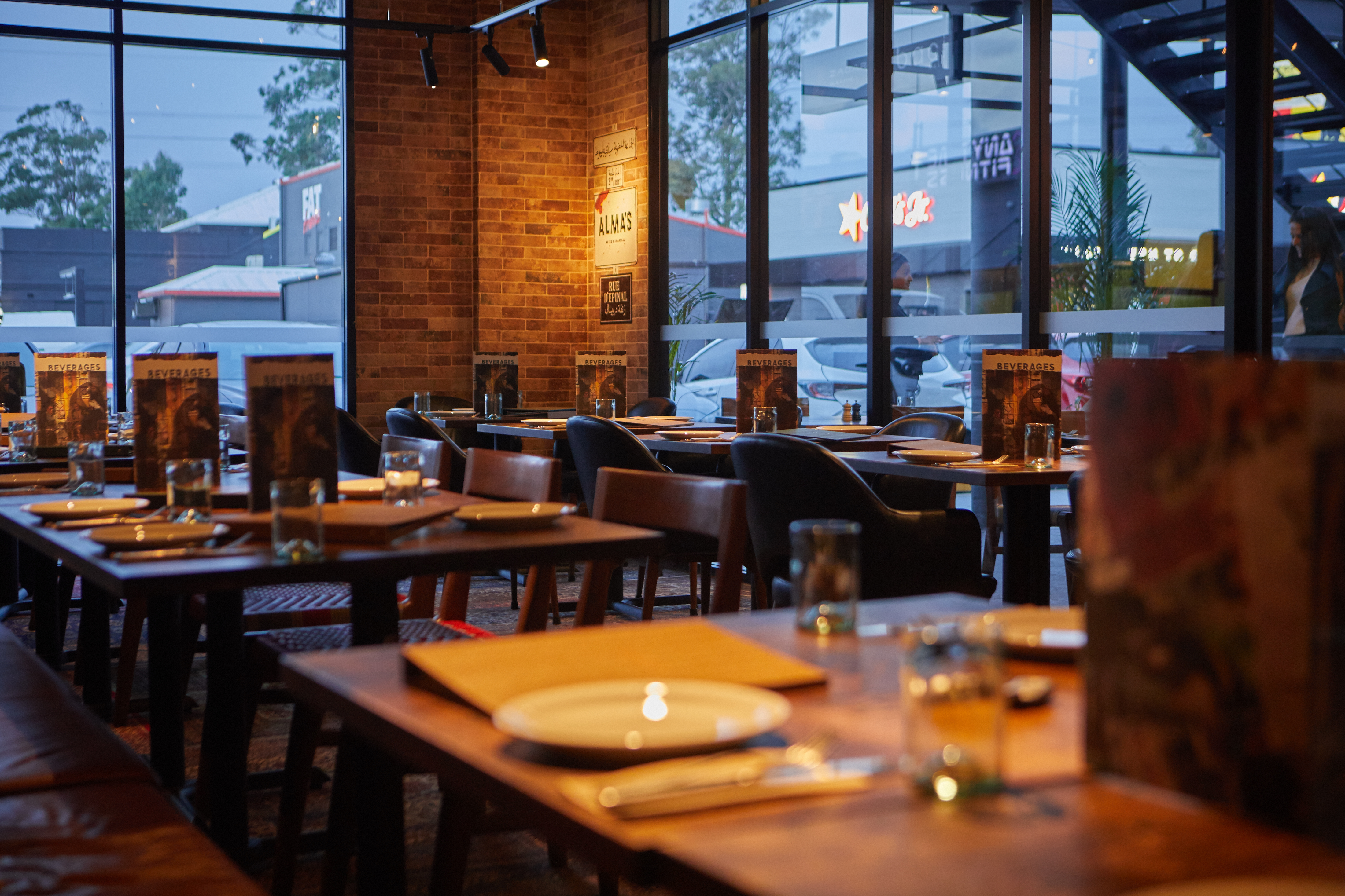 Alma's Mezze & Charcoal 餐厅设计丨澳大利亚新南威尔士丨澳大利亚 Design Partnership-13