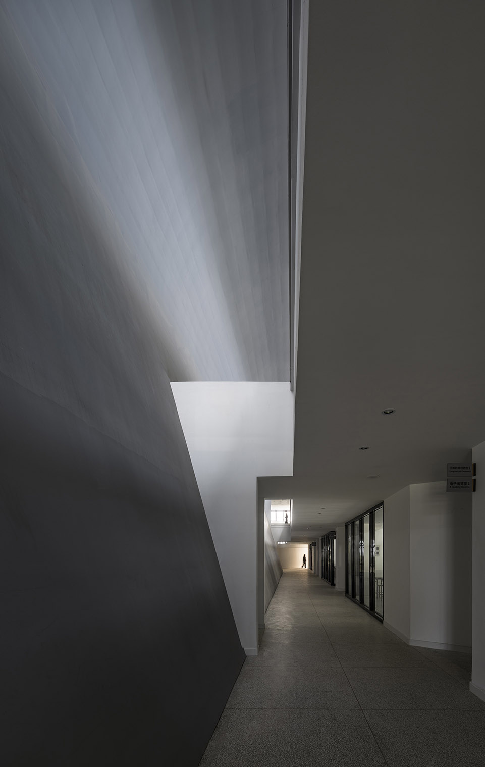 江苏省靖江高级中学新校区丨中国江苏丨江苏中锐华东建筑设计研究院有限公司荣朝晖工作室-271