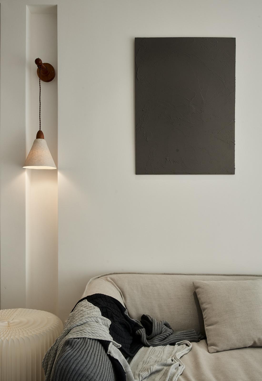 悠然自得 · 开放式餐厨与明亮客厅的断舍离生活美学-11