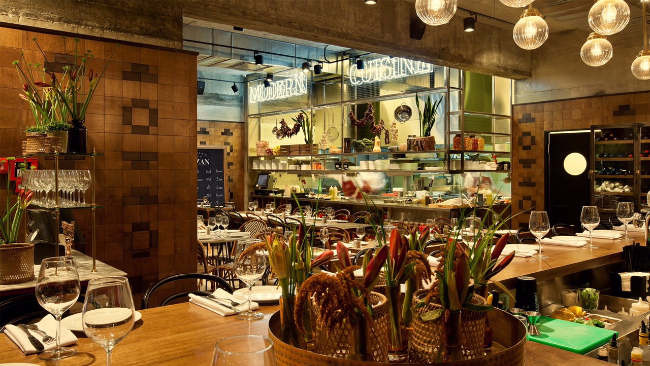 工业与古典的完美融合——喀山餐厅设计-8