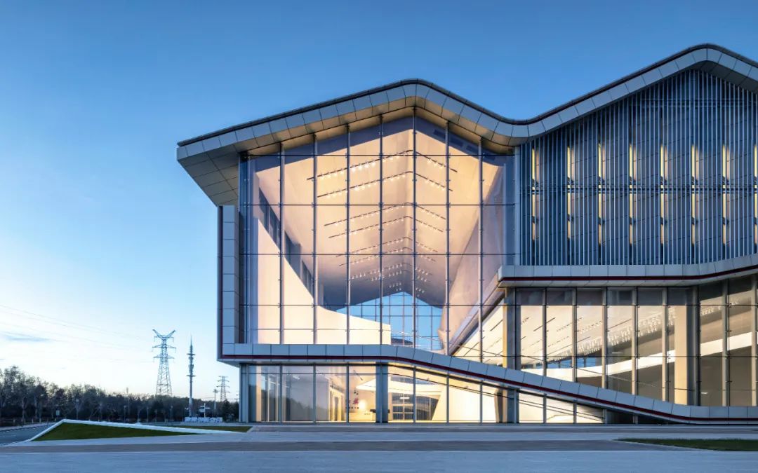 飞扬流线：旗境创新展示空间 / 华工设计院-3