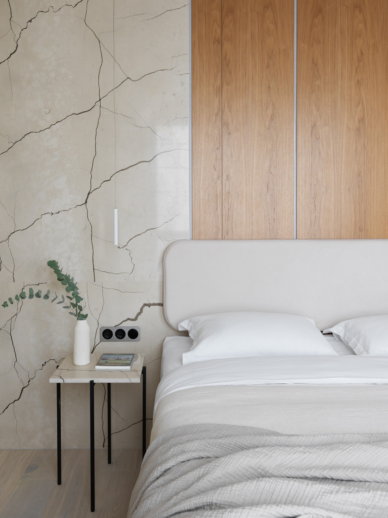 莫斯科简约公寓 | 白色空间的艺术-25