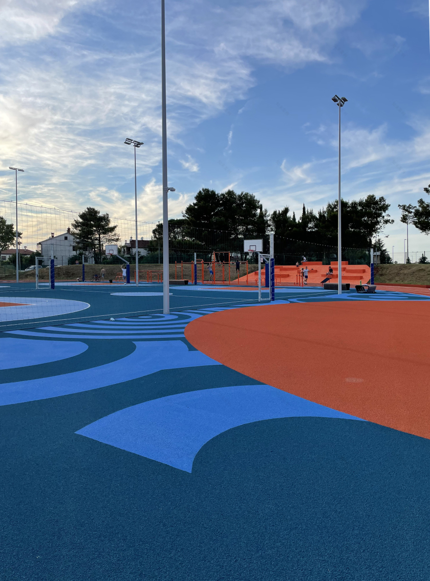 Sports Field of Elementary School Marija i Lina / Studio MAU d.o.o.-18