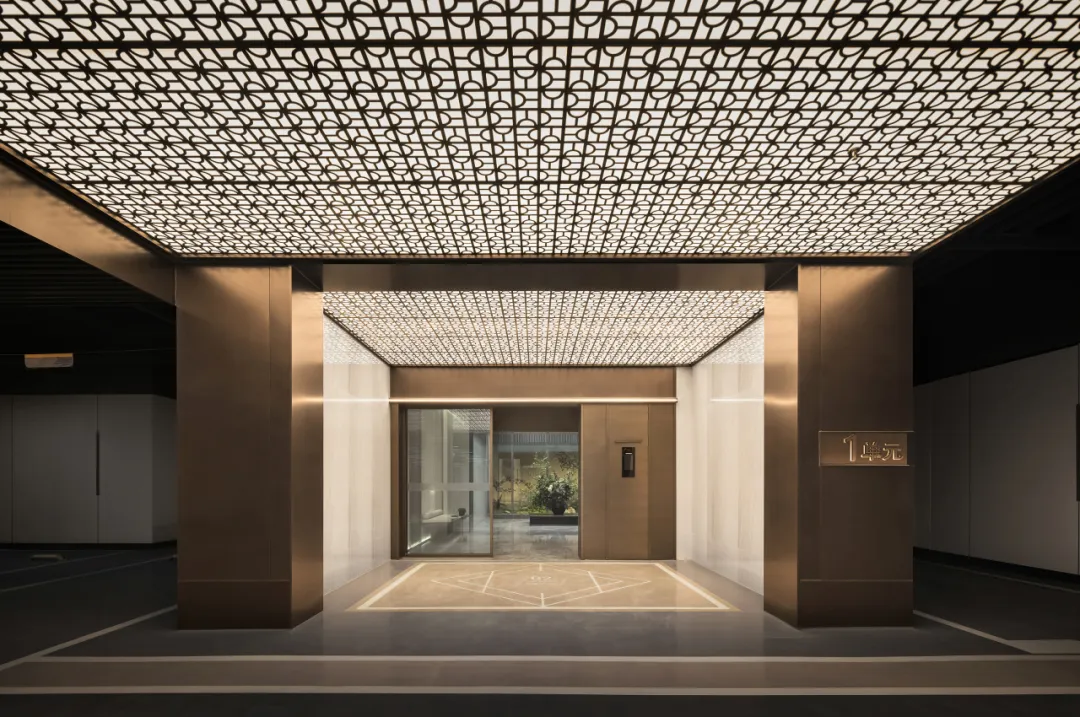 武汉绿城·湖畔雲庐丨中国武汉丨SRD-31