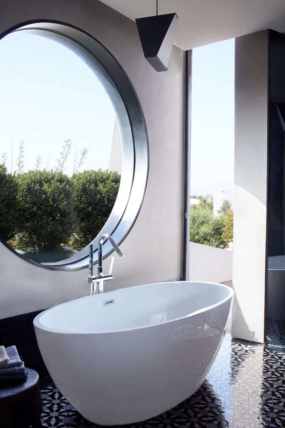 摩洛哥 “多巴胺”撞色现代主义豪宅丨摩洛哥卡萨布兰卡丨Crina Arghirescu Architecture-22