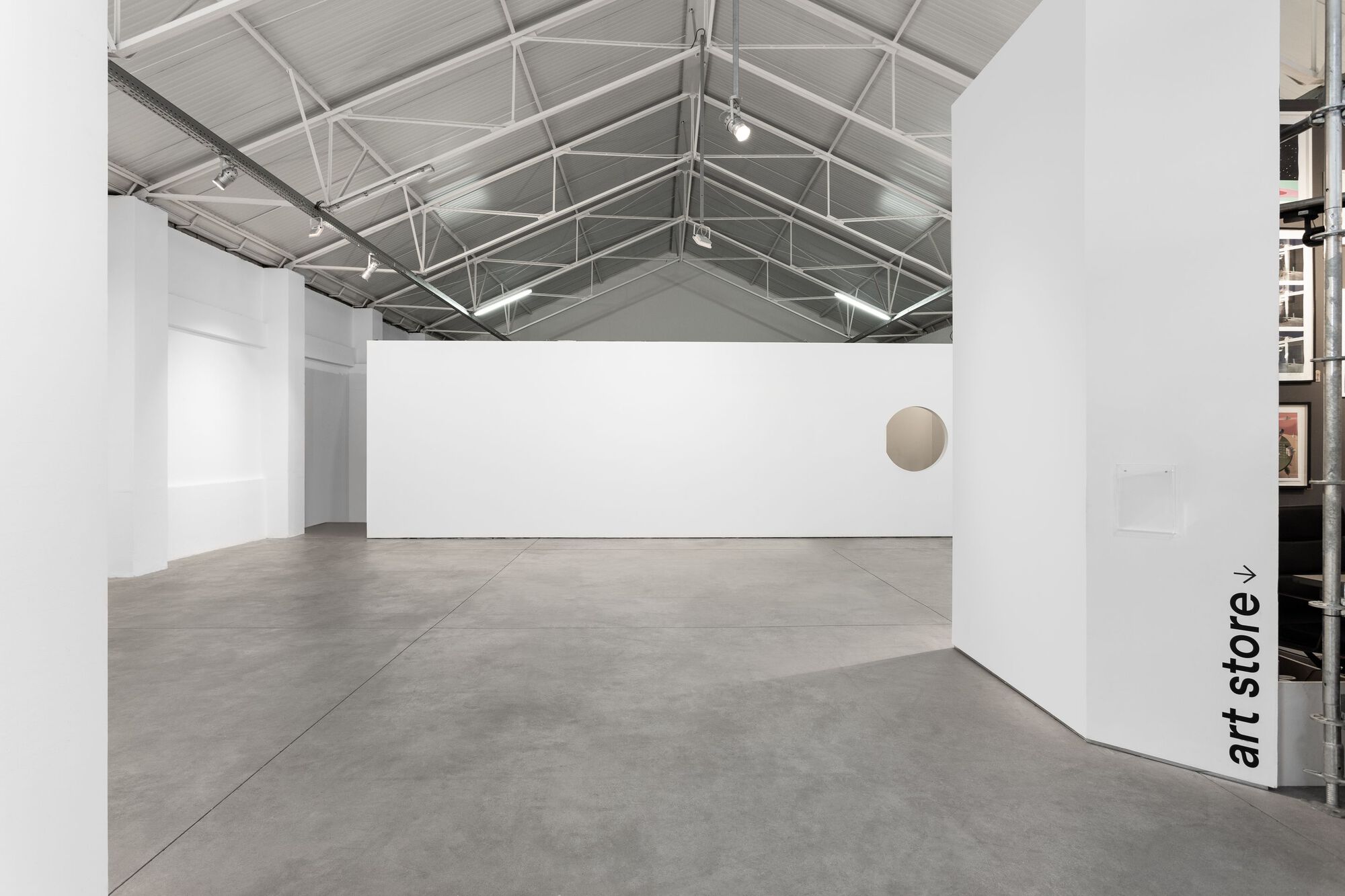 Underdogs Gallery 艺术画廊翻新丨葡萄牙里斯本丨FURO,Pedrita-10