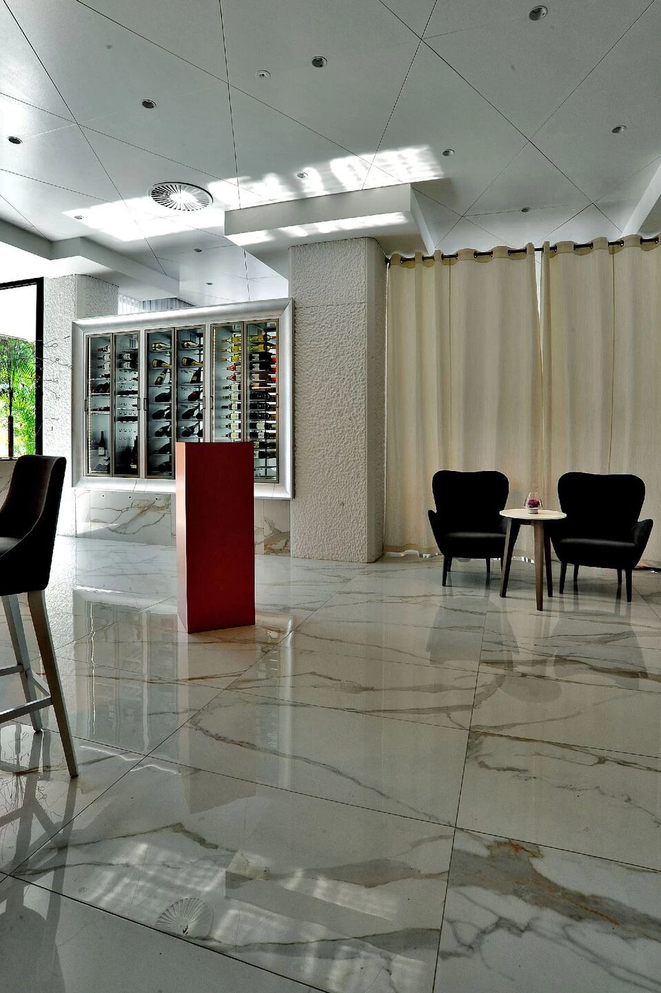 斯洛文尼亚阳光海岸优雅餐厅设计-18