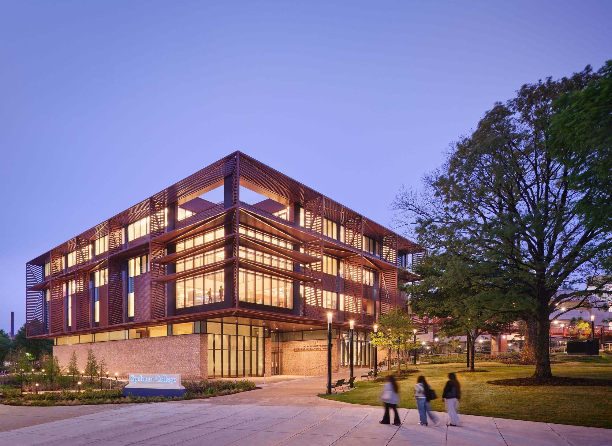 Spelman College Mary Schmidt Campbell Center / Studio Gang-33