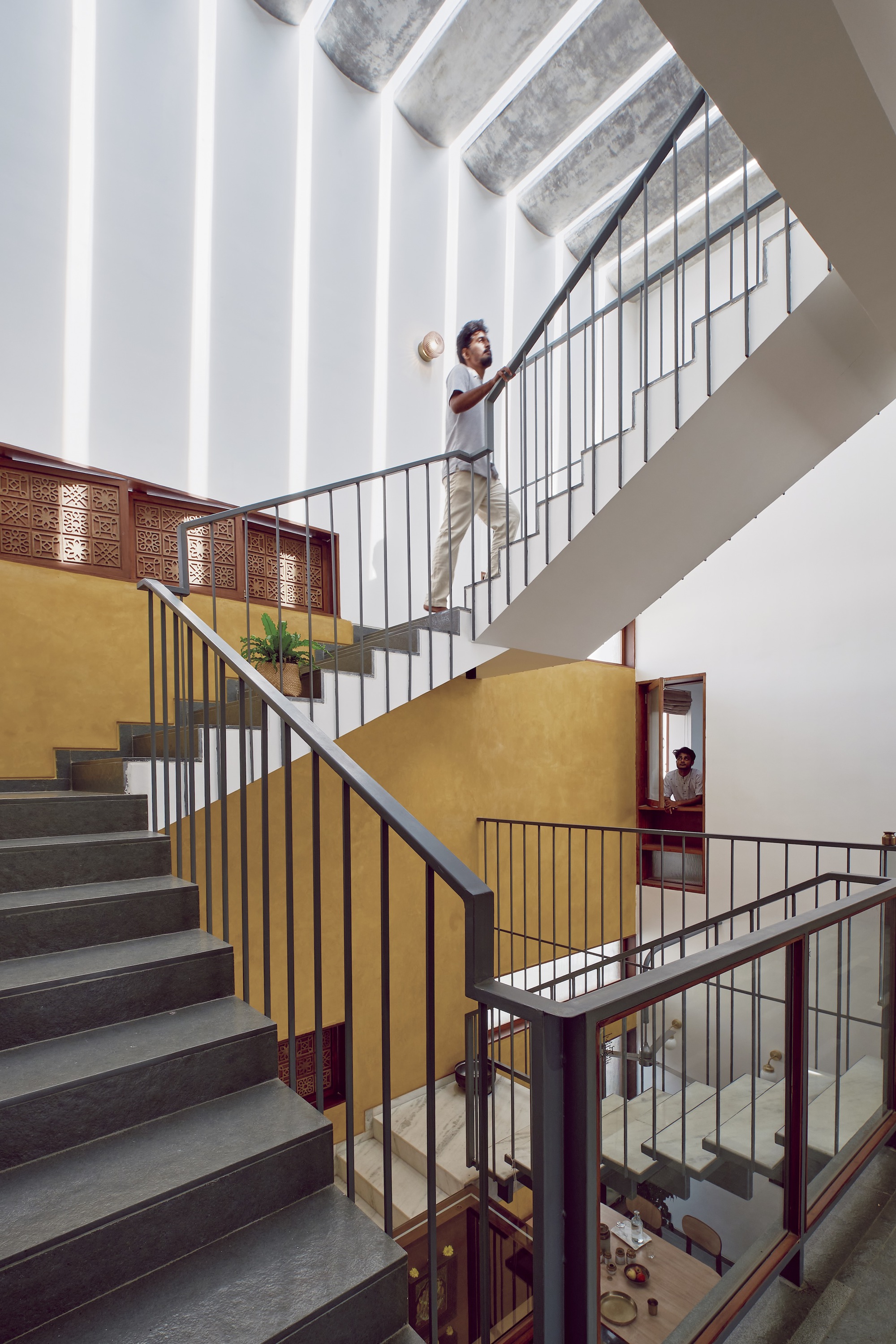 两种现实之屋丨印度本地治里丨STO.M.P-34