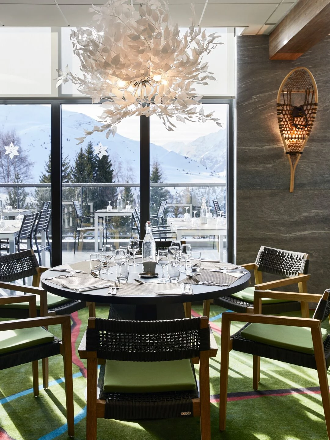 法国阿尔卑斯山脉的 Club Med 度假村,尽享自然美景与舒适体验-36