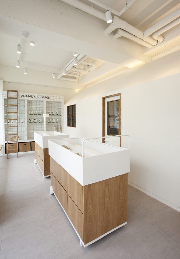 简约清新，展现专业水准的动物医院设计-8