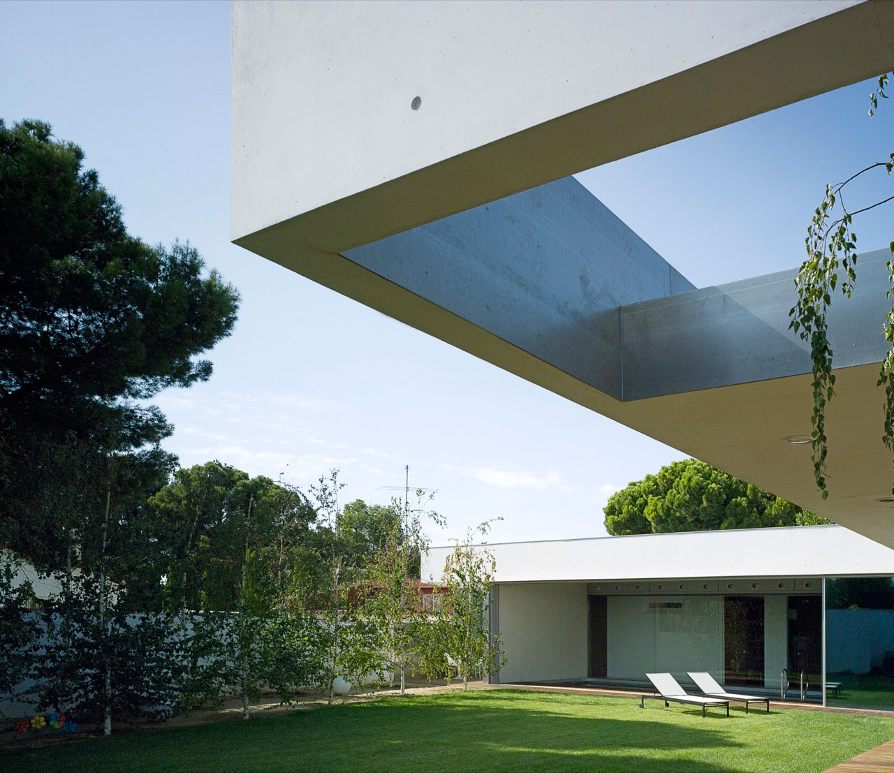 融合自然的西班牙现代住宅——G///bang El Caserón-14