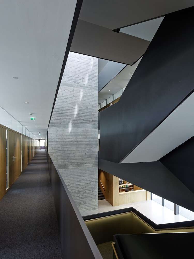 奥地利 IR 集团总部——绿色与可持续建筑的典范-29