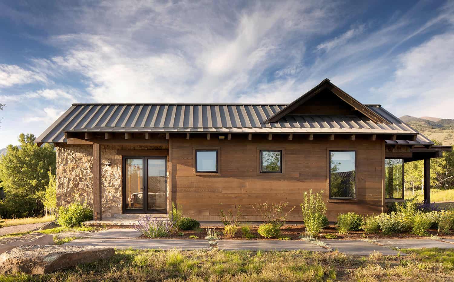 Timber frame ranch retreat boasts timeless appeal in Big Sky Country-14