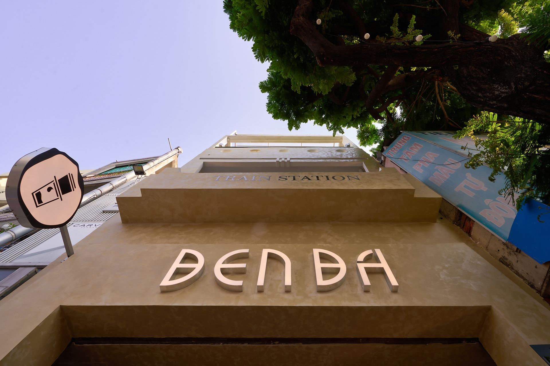 黑石头黎文师（这里ĐEN ĐÁ直译为黑石头，LÊ VĂN SỸ音译为黎文师 ，由于不清楚具体所指，可能翻译存在一定局限性） 丨越南胡志明市丨未明确提及设计公司,有主创人员信息-43