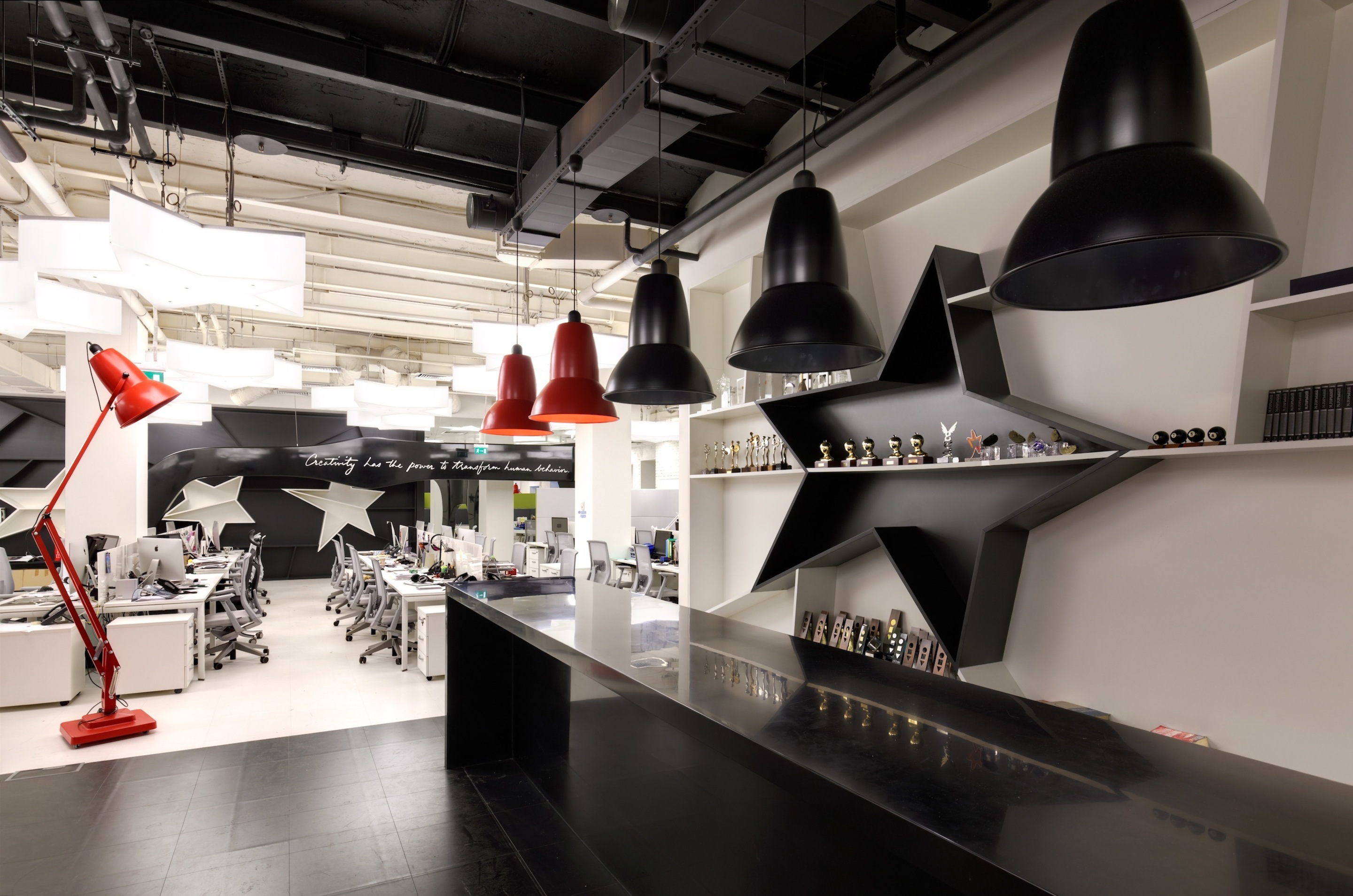 莫斯科 Leo Burnett 办公室 | 艺术画廊般的现代办公空间-33