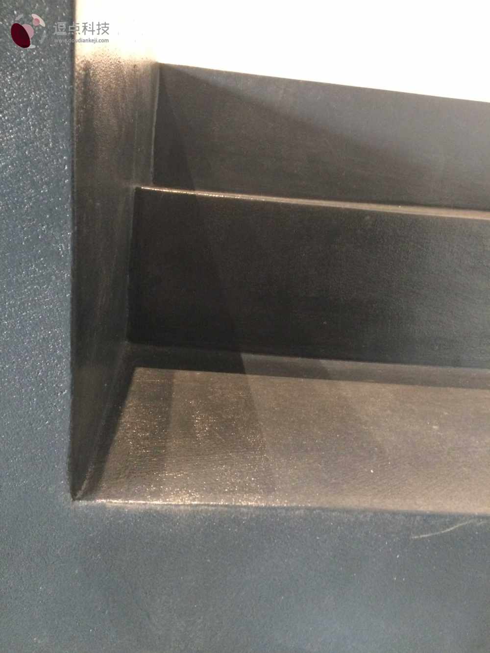 艺术树脂漆打造无缝一体化空间-4