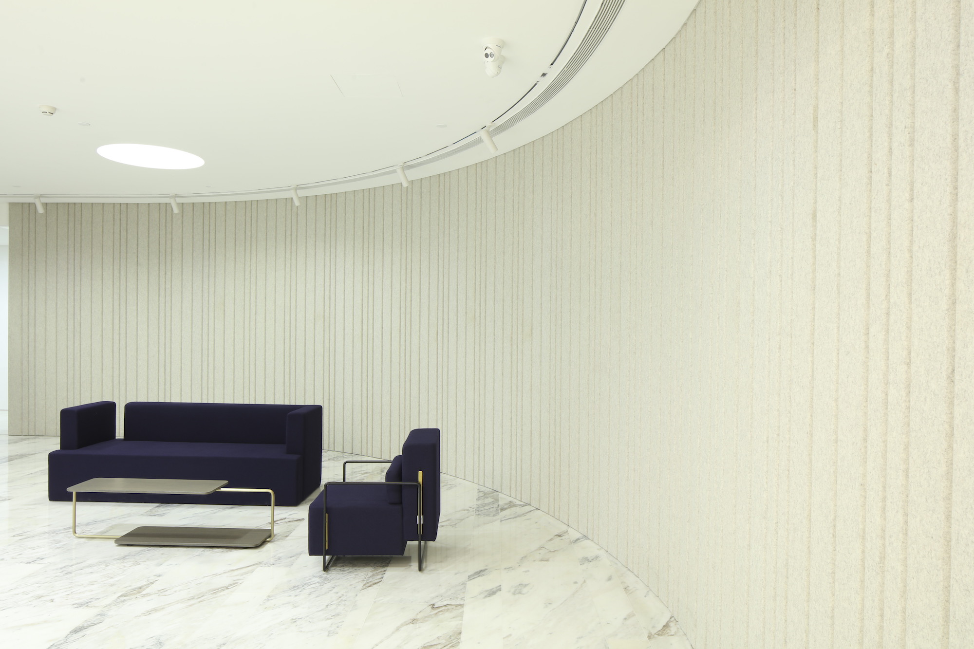 自然而然：老建筑里的办公空间再生 / CPLUS希加建筑 -1