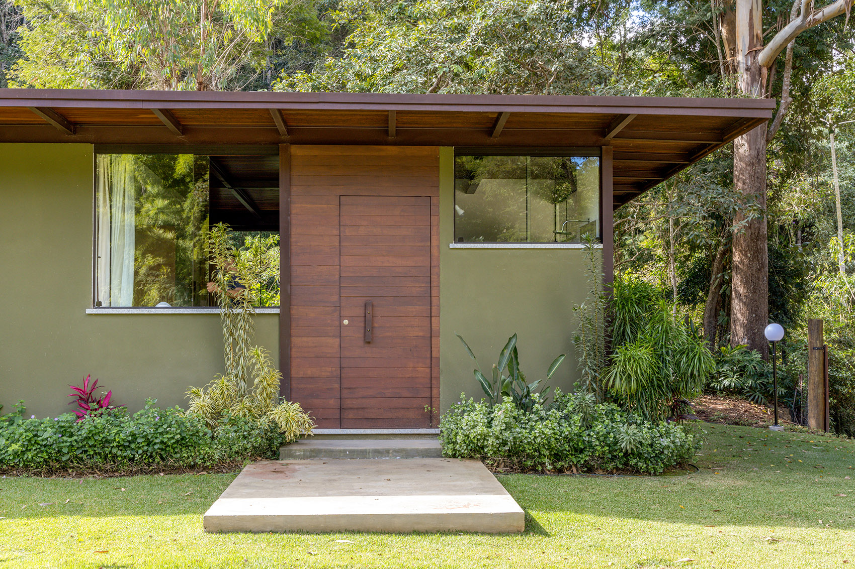 Videiras山谷中的住宅，巴西 / Rodrigo Simão Arquitetura-110