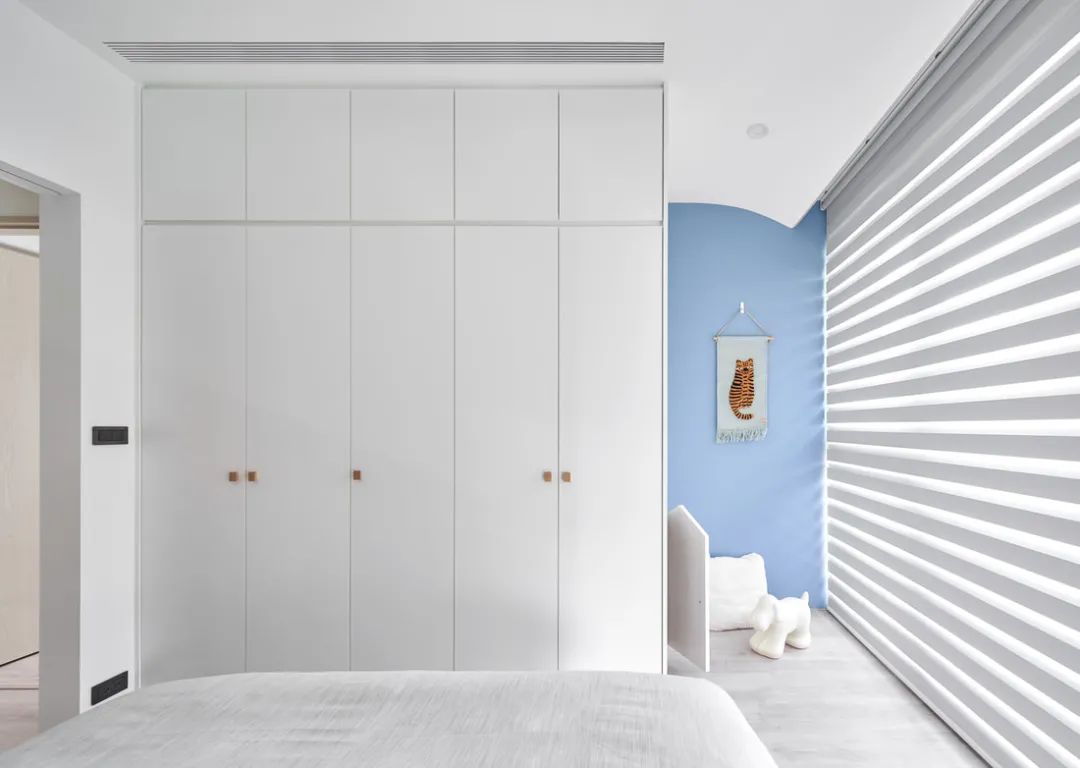 现代简约的四口之家-24