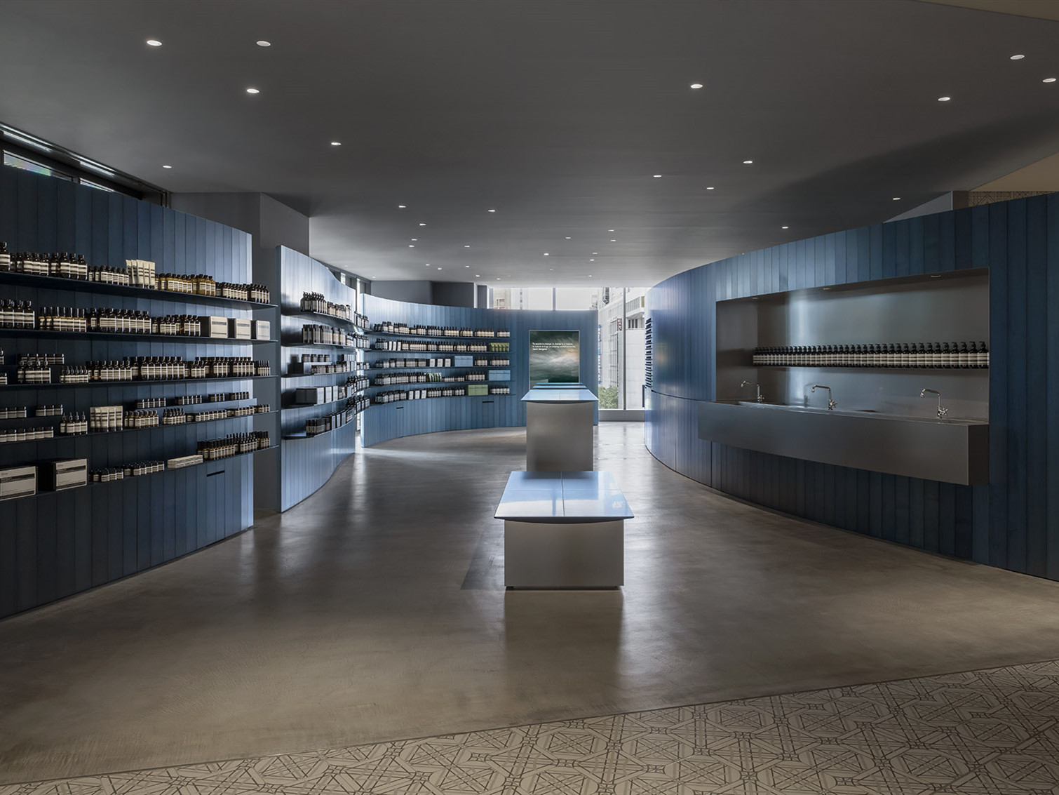 日本Aesop横滨NEWoMan店-3