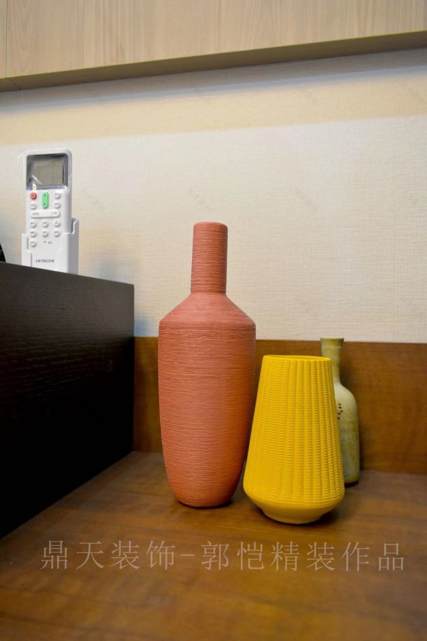 现代北欧小资生活 | 原木与灰色的温馨空间-2